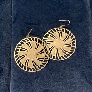 Elegant Silver Filigree Earrings